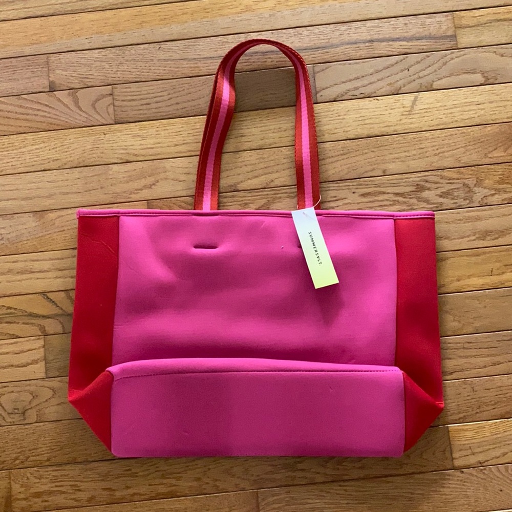 Summersalt neoprene tote. NEW WITH TAGS